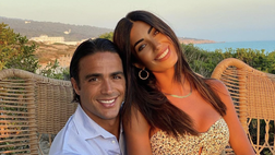Matri-Nargi, scatto di coppia da urlo: tra sorrisi e cuori a Formentera
