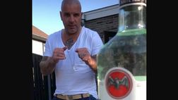 VIDEO / Inter, solito incorreggibile Van der Meyde: guardate come fa la Bottle Cap Challenge