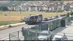 VIDEO Monopoli-Palermo: l’arrivo dei rosa allo stadio “Sanchirico” di Villa D’Agri