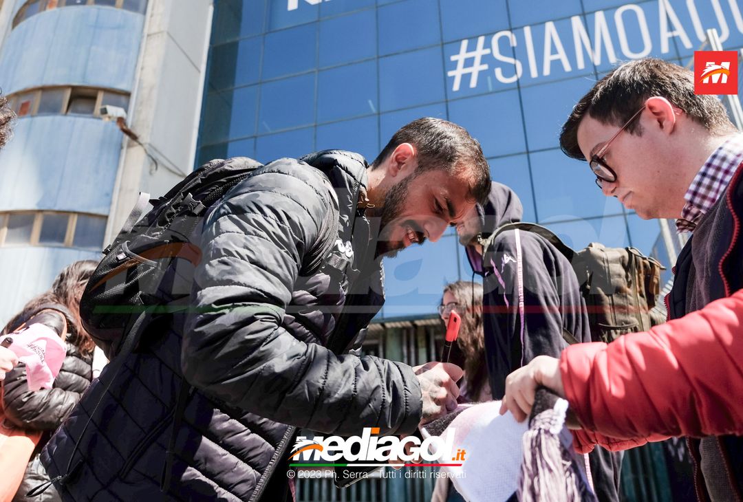 FOTO Parma-Palermo, i Rosanero in partenza dal “Renzo Barbera” (GALLERY) - immagine 25