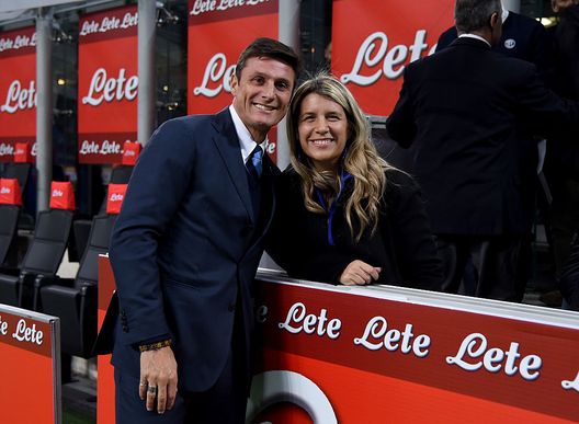Tifosa milanista guarda male la moglie di Zanetti, Paula spiega: “Poi siamo quasi…”- immagine 2