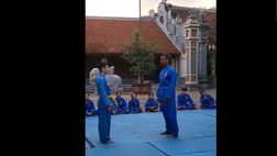 VIDEO/ Evra si dà alle arti marziali: ecco come stende il suo avversario