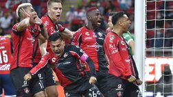 Derby di Guadalajara, il Chivas perde il derby in 9 e scatta l’insulto all’Atlas: “Figli della m….”