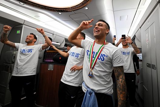 Lautaro Martinez e il messaggio premonitore alla moglie: “Mio marito è un uomo di parola” Lautaro Martinez e il messaggio premonitore alla moglie: “Mio marito è un uomo di parola” - immagine 1