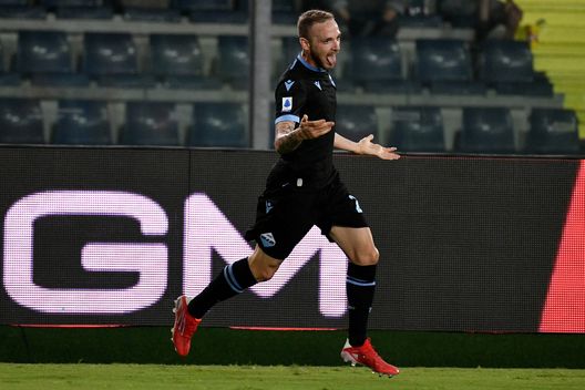 EMPOLI, ITALY - AUGUST 21: Manuel Lazzari of SS Lazio celebrates a second scores during the Serie A match between Empoli FC v SS Lazio at Stadio Carlo Castellani on August 21, 2021 in Empoli, Italy. (Photo by Marco Rosi - SS Lazio/Getty Images) EMPOLI, ITALY - AUGUST 21: Manuel Lazzari of SS Lazio celebrates a second scores during the Serie A match between Empoli FC v SS Lazio at Stadio Carlo Castellani on August 21, 2021 in Empoli, Italy. (Photo by Marco Rosi - SS Lazio/Getty Images)