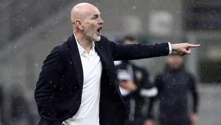 Stefano Pioli (allenatore AC Milan), qui durante Milan-Sassuolo 1-2 (Serie A 2020-2021) | News (Getty Images)