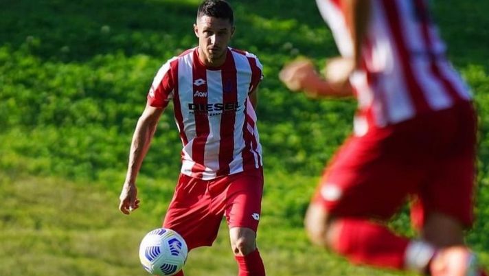 Matteo Bruscagin, impegnato nell'amichevole estiva contro il Milan a Milanello, sul suo profilo Instagram Matteo Bruscagin, impegnato nell'amichevole estiva contro il Milan a Milanello, sul suo profilo Instagram