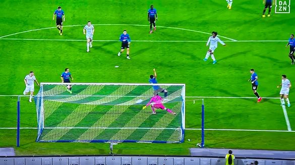 VIDEO Napoli-Bologna 0-1, Zirkzee regala il vantaggio allo scadere del primo tempo - immagine 1