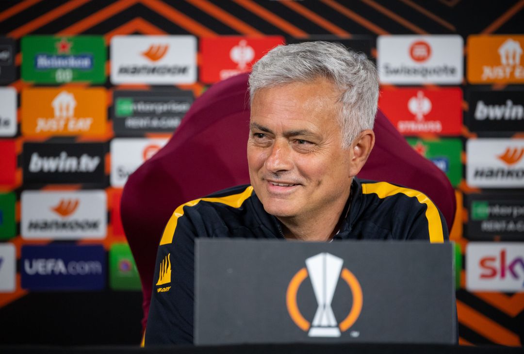 Roma, la conferenza stampa di Mourinho e Spinazzola – FOTO GALLERY - immagine 15