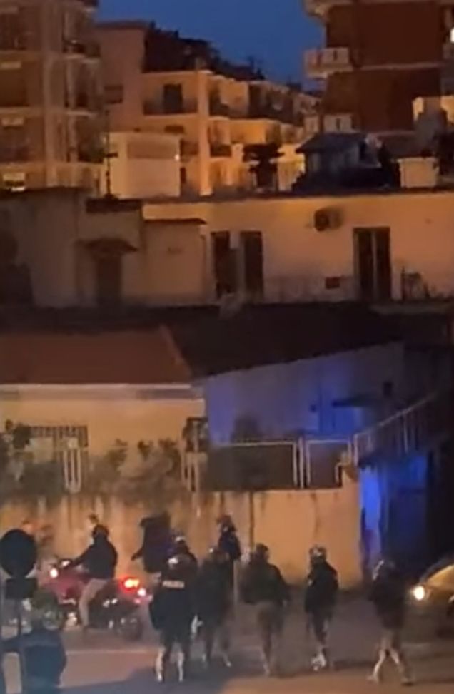 Derby alla Juve Stabia, ma male il post-partita: un poliziotto ferito- immagine 2