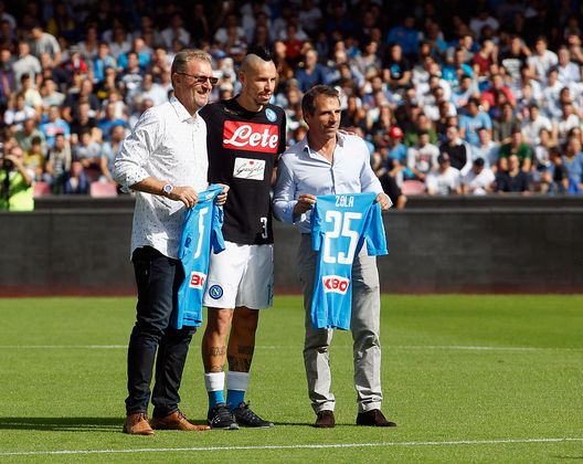 L'olandese Ruud Krol su due fronti: affetto per il Napoli e attenzione a De Ligt nella Juventus Ruud Krol: “Napoli, contro l’Ajax non perdere la tua identità”- immagine 2