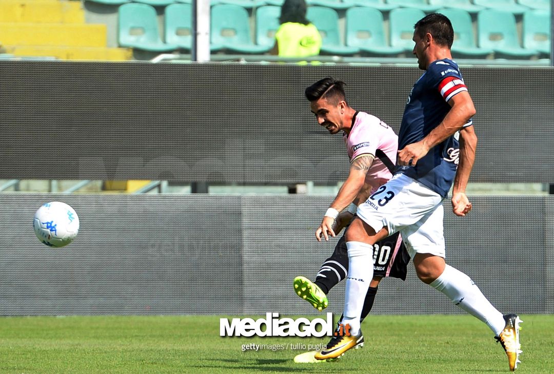  PALERMO, ITALY - SEPTEMBER 09:  Igor Coronado of Palermo scores after his team's second goal during the Serie B match between US Citta di Palermo and Empoli FC at Stadio Renzo Barbera on September 9, 2017 in Palermo, Italy.  (Photo by Getty Images/Getty Images) 