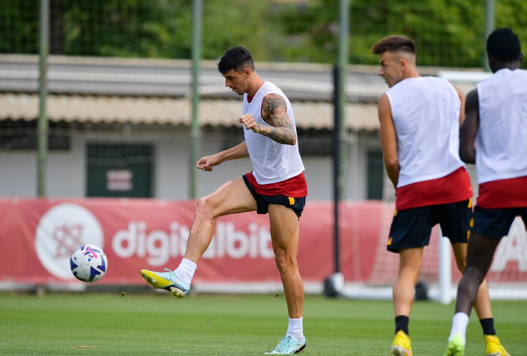 Roma, lavoro a Trigoria in vista della Salernitana – FOTO GALLERY - immagine 16