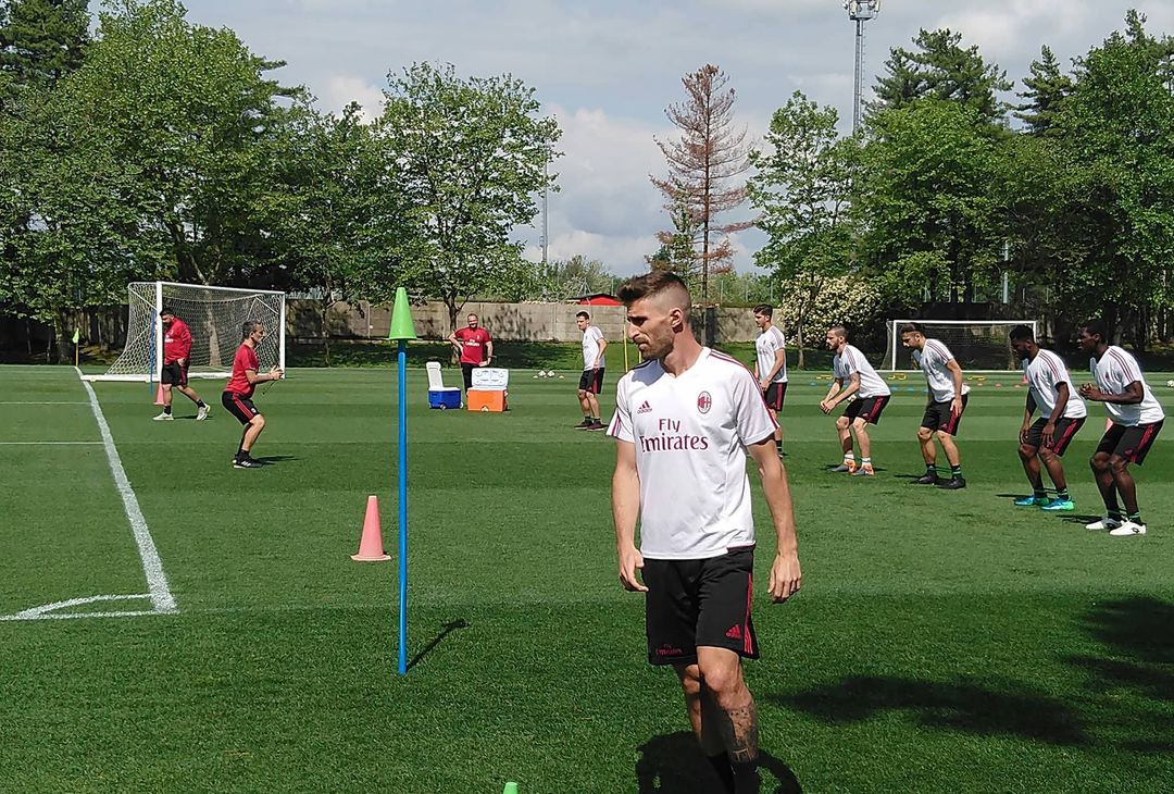 Il Milan si allena a Milanello