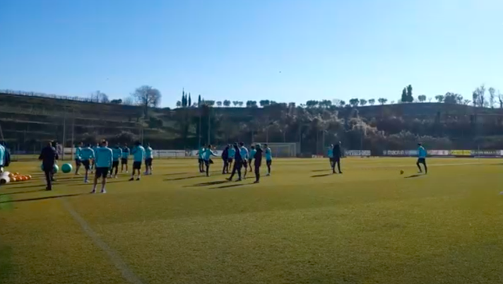 Verona verso la Juve, l’allenamento. Le immagini Verona verso la Juve, l’allenamento. Le immagini - immagine 1