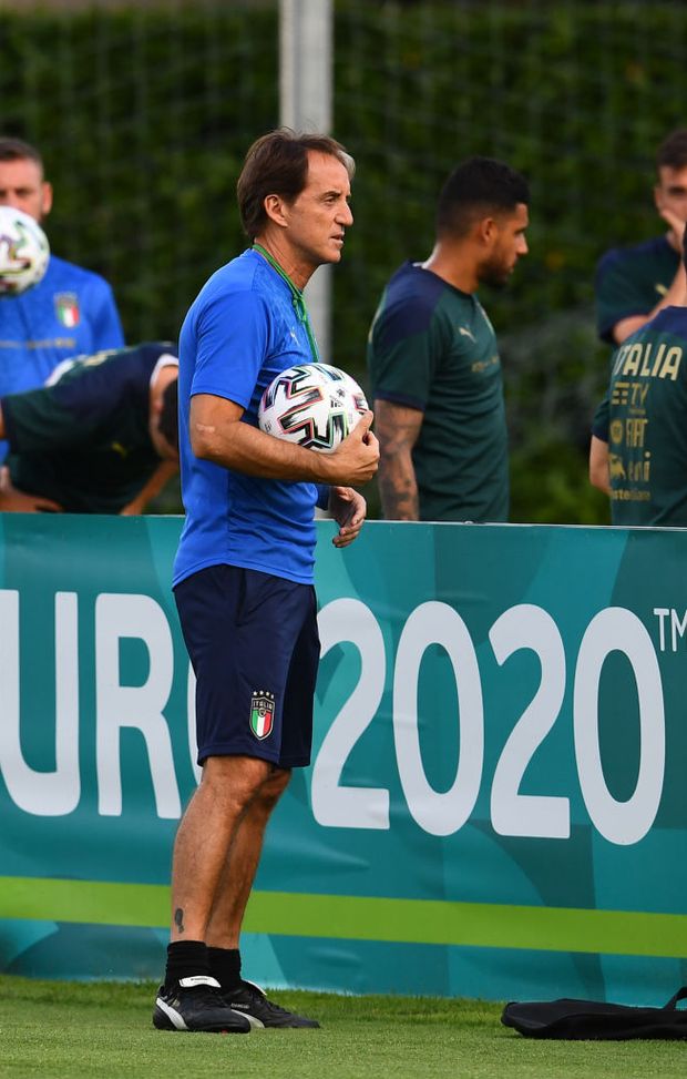  (Photo by Claudio Villa/Getty Images) 