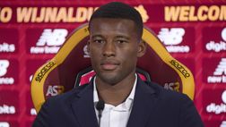 Roma, Wijnaldum: “I tifosi sono fantastici. Sbalordito dall’Olimpico”