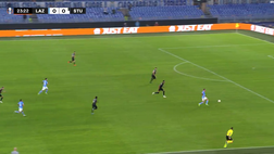 VIDEO Lazio-Sturm 2-2, gli highlights: guarda il rosso a Lazzari contestato da Sarri