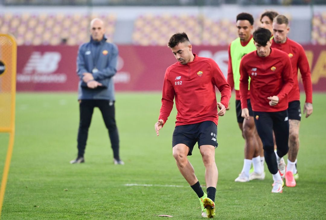 La Roma torna ad allenarsi a Trigoria in vista del Genoa – FOTO GALLERY - immagine 4