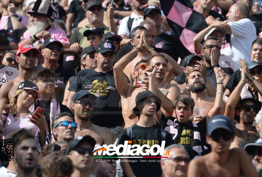 FOTOTIFO, Reggina-Palermo 3-0: i tifosi allo stadio “Oreste Granillo” (Gallery) - immagine 43
