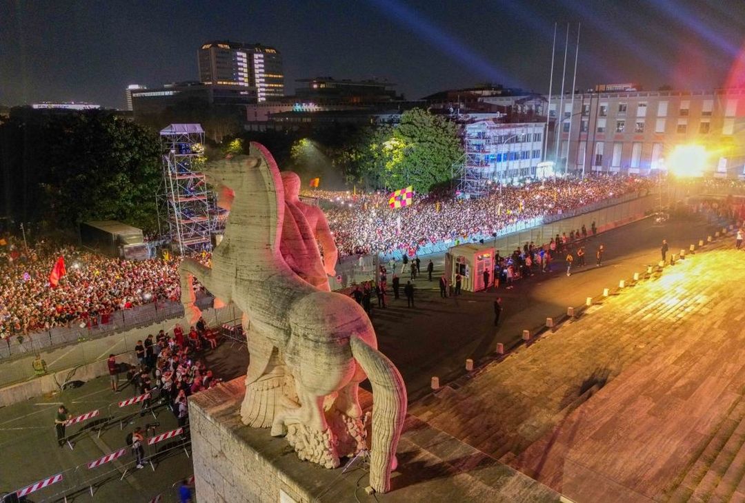 Dybala si presenta al Colosseo Quadrato – FOTO GALLERY - immagine 9