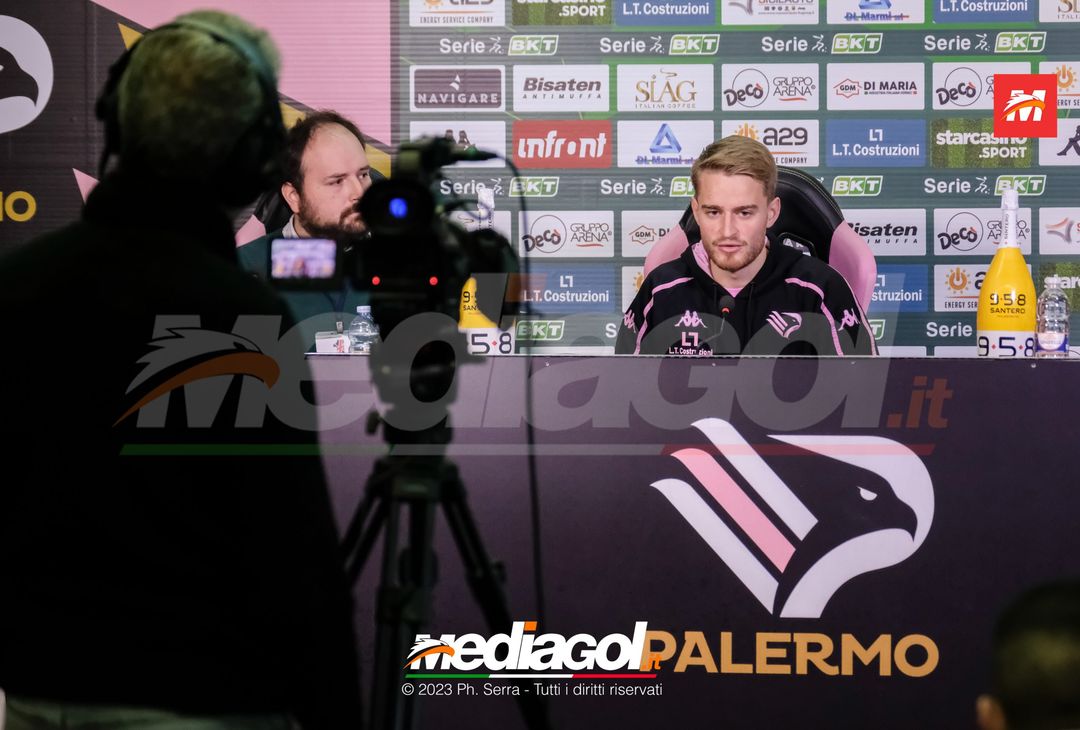 FOTO PALERMO, la presentazione di Simon Graves in conferenza stampa (Gallery) - immagine 18