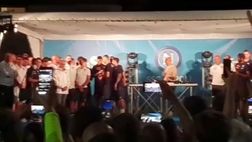 VIDEO L’esaltazione dei tifosi azzurri: tutta la piazza canta l’inno della Champions