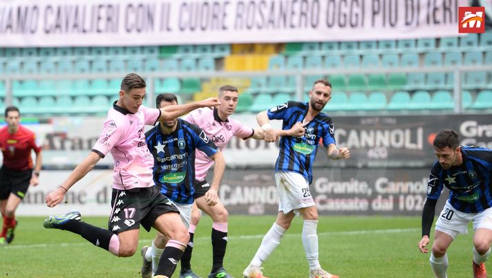 Palermo, che folla in zona play-off: i rosanero ottavi puntano il Teramo, Viterbese in grande spolvero 