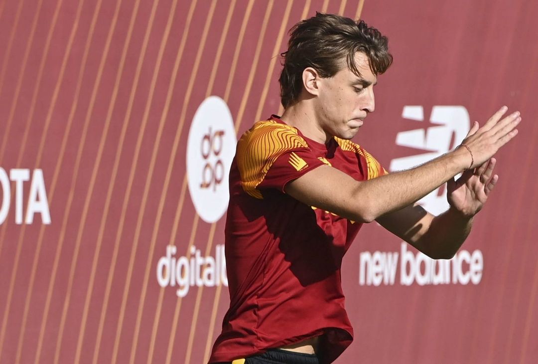 Trigoria, ripresa in vista del Betis: Karsdorp con il gruppo – FOTO GALLERY - immagine 66