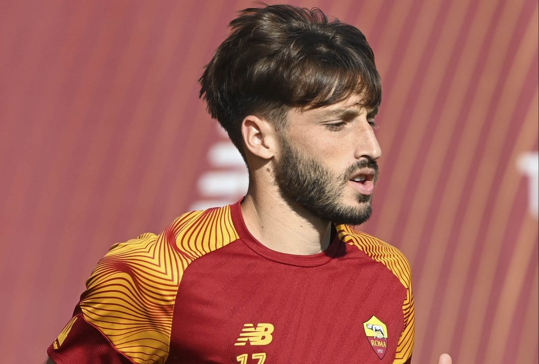 Trigoria, ripresa in vista del Betis: Karsdorp con il gruppo – FOTO GALLERY - immagine 45