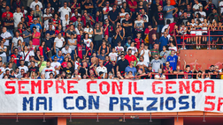 Genoa contestato, striscioni e scritte contro Preziosi e i giocatori