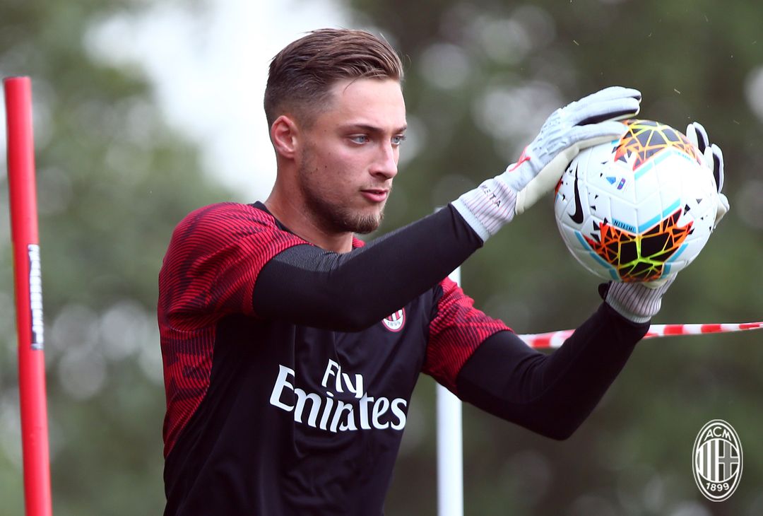  Alessandro Plizzari, portiere del Milan, in allenamento a Milanello (credits: acmilan.com) 