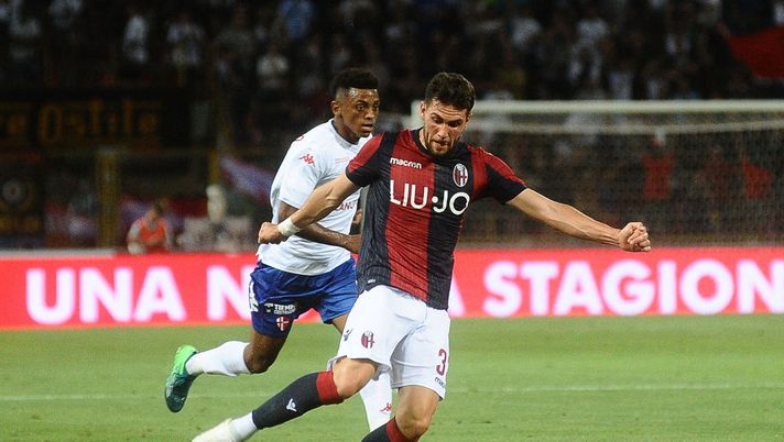 BOLOGNA, ITALY - AUGUST 12: Arturo Calabresi of Bologna FC in action during the Coppa Italia match between Bologna FC and Padova at Stadio Renato Dall'Ara on August 12, 2018 in Bologna, Italy. (Photo by Mario Carlini / Iguana Press/Getty Images) BOLOGNA, ITALY - AUGUST 12: Arturo Calabresi of Bologna FC in action during the Coppa Italia match between Bologna FC and Padova at Stadio Renato Dall'Ara on August 12, 2018 in Bologna, Italy. (Photo by Mario Carlini / Iguana Press/Getty Images)