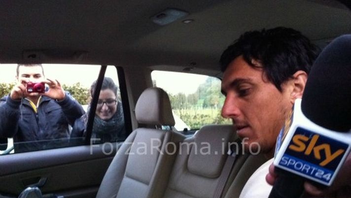 Burdisso: “Grazie a tutti. Ora devo solo guardare in avanti”. Su Facebook: “Voglio tornare il prima possibile ad indossare questa maglia. Forza Roma!”(FOTO) - immagine 1