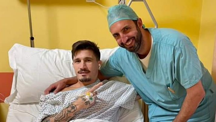 Ex Cagliari, a Lecce cede il ginocchio di Fabio Pisacane: “Ma io non mollo…” 