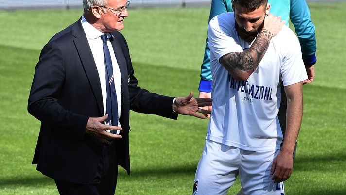 GENOA, ITALY - MARCH 08: Claudio Ranieri head coach of UC Sampdoria and Lorenzo Tonelli during the warm-up before the Serie A match between UC Sampdoria and Hellas Verona at Stadio Luigi Ferraris on March 8, 2020 in Genoa, Italy. (Photo by Paolo Rattini/Getty Images) GENOA, ITALY - MARCH 08: Claudio Ranieri head coach of UC Sampdoria and Lorenzo Tonelli during the warm-up before the Serie A match between UC Sampdoria and Hellas Verona at Stadio Luigi Ferraris on March 8, 2020 in Genoa, Italy. (Photo by Paolo Rattini/Getty Images)