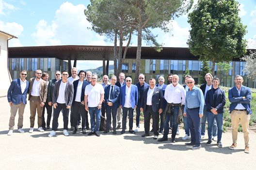 Il gesto della Fiorentina: uno stadio del Viola Park sarà dedicato ad Astori- immagine 2