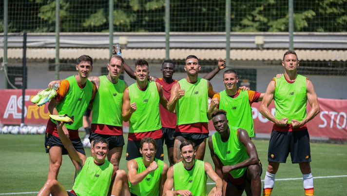 Roma, Dybala e Abraham festeggiano le vittorie nelle partitelle: “2 su 2” - immagine 1