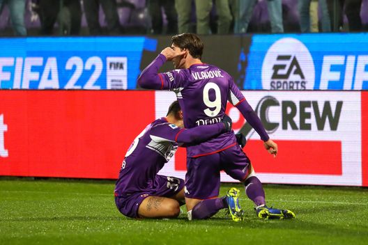 GERMOGLI PH: 30 NOVEMBRE 2021 FIRENZE STADIO ARTEMIO FRANCHI SERIE A FIORENTINA VS SAMPDORIA NELLA FOTO ESULTANZA GOL VLAHOVIC GERMOGLI PH: 30 NOVEMBRE 2021 FIRENZE STADIO ARTEMIO FRANCHI SERIE A FIORENTINA VS SAMPDORIA NELLA FOTO ESULTANZA GOL VLAHOVIC