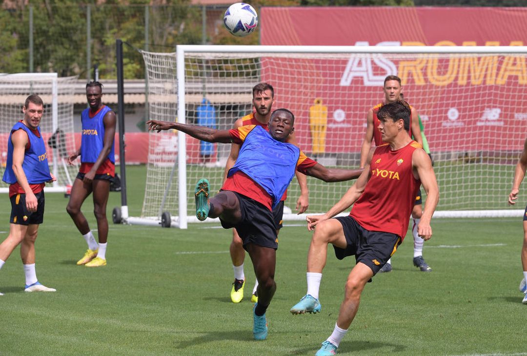 Trigoria, Roma in campo per la rifinitura in vista dell’Udinese – FOTO GALLERY - immagine 6