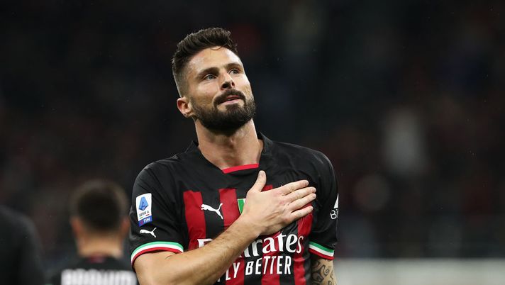 MILAN, ITALY - MAY 20: Olivier Giroud of AC Milan celebrates after scoring the team's second goal during the Serie A match between AC MIlan and UC Sampdoria at Stadio Giuseppe Meazza on May 20, 2023 in Milan, Italy. (Photo by Marco Luzzani/Getty Images) Il kit per la penultima giornata al fantacalcio: tutti i consigli, ruolo per ruolo - immagine 1
