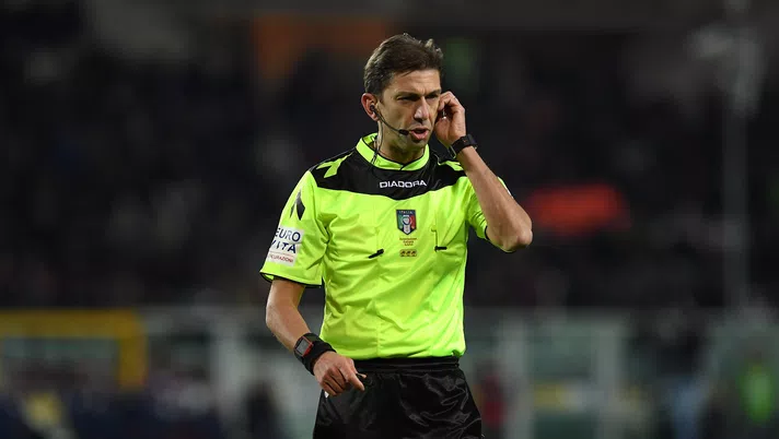 TURIN, ITALY - JANUARY 16:  Referee Paolo Tagliavento during the Serie A match between FC Torino and AC Milan at Stadio Olimpico di Torino on January 16, 2017 in Turin, Italy.  (Photo by Valerio Pennicino/Getty Images)