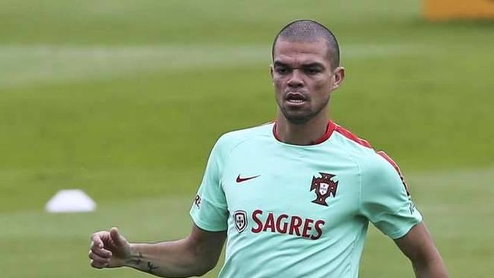 Portogallo, Pepe: “Domani possiamo scrivere la storia. Saremo undici milioni” 