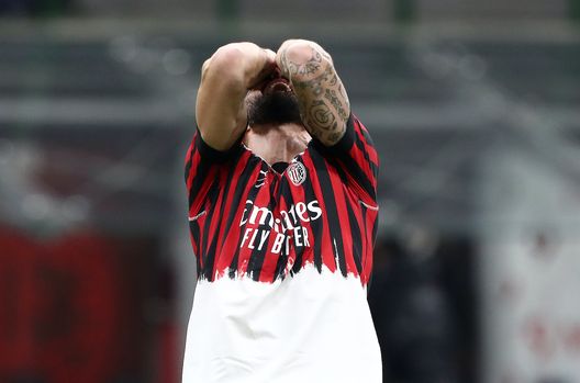 Olivier Giroud (attaccante AC Milan) durante Milan-Bologna 0-0 (Serie A 2021-2022) | News (Getty Images) Olivier Giroud (attaccante AC Milan) durante Milan-Bologna 0-0 (Serie A 2021-2022) | News (Getty Images)