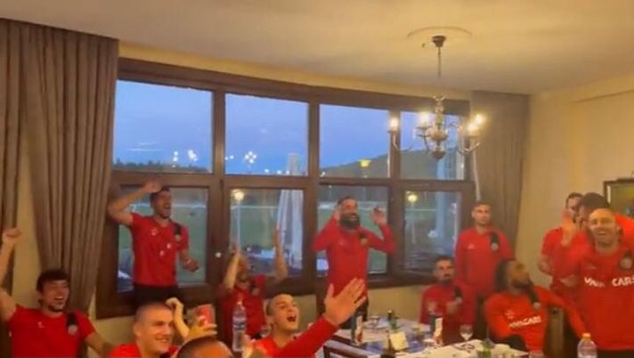 Fatih Karagumruk: Mister Andrea Pirlo e gli allenamenti a ritmo di musica Fatih Karagumruk: Mister Andrea Pirlo e gli allenamenti a ritmo di musica - immagine 1