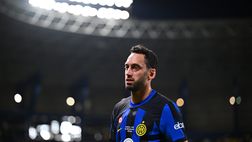 Inter, Calhanoglu risponde ai tifosi: “Scudetto nel derby? Calma…”