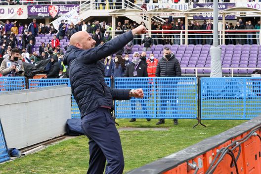 GERMOGLI PH: 3 APRILE 2022 FIRENZE STADIO ARTEMIO FRANCHI SERIE A FIORENTINA VS EMPOLI NELLA FOTO MISTER VINCENZO ITALIANO GERMOGLI PH: 3 APRILE 2022 FIRENZE STADIO ARTEMIO FRANCHI SERIE A FIORENTINA VS EMPOLI NELLA FOTO MISTER VINCENZO ITALIANO