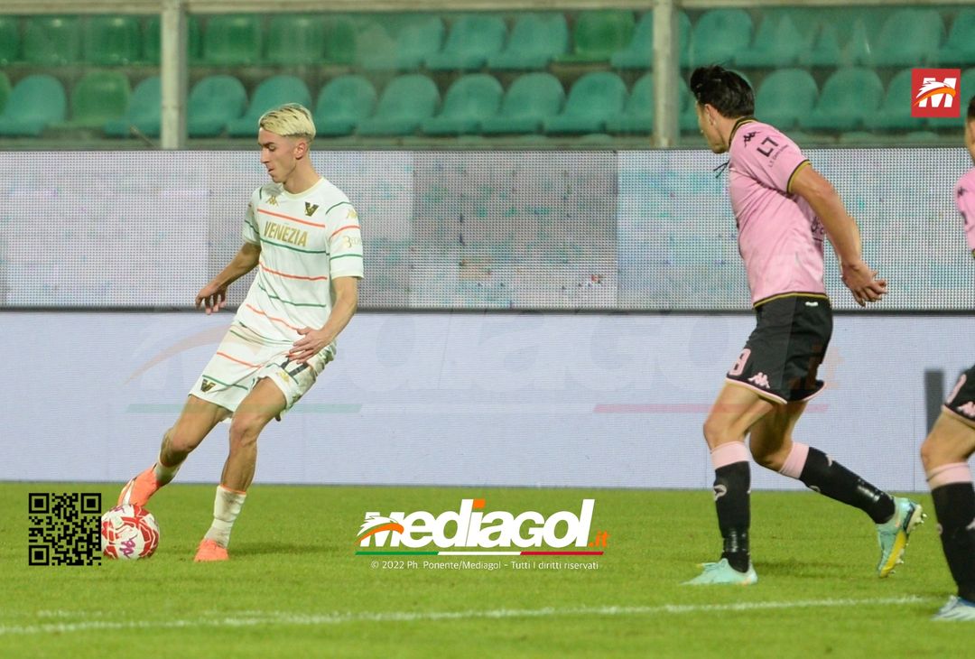 FOTO Palermo-Venezia 0-1, 14ª giornata di Serie B 2022-2023 (Gallery) - immagine 61