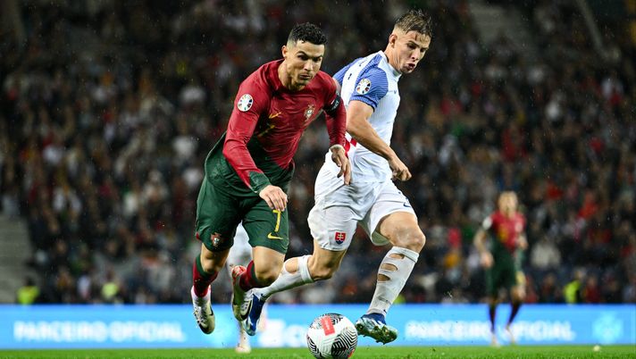 GETTY IMAGES 13.10.2023  Duda e Suslov in campo contro il Portogallo, CR7 decide l’incontro - immagine 1
