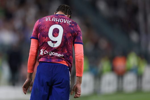 TURIN, ITALY - SEPTEMBER 11: Dusan Vlahovic of Juventus reacts during the Serie A match between Juventus and Salernitana at Allianz Stadium on September 11, 2022 in Turin, Italy. (Photo by Jonathan Moscrop/Getty Images) Il debutto di Vlahovic ai Mondiali. Sentite le parole dell’ex viola- immagine 2